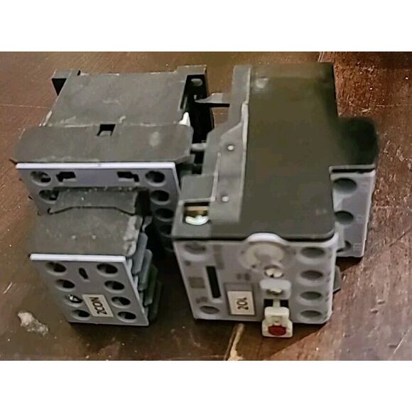 WEG RW17-1D thermal overload + CWC09 reverse contactor parts - Picture 4 of 5